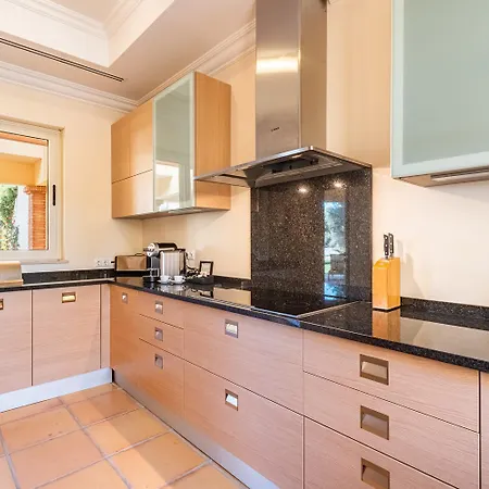 Villa Monte Rei 7 *